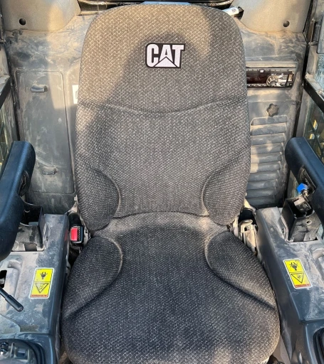 2019 Caterpillar 289D tracked skid steer loader