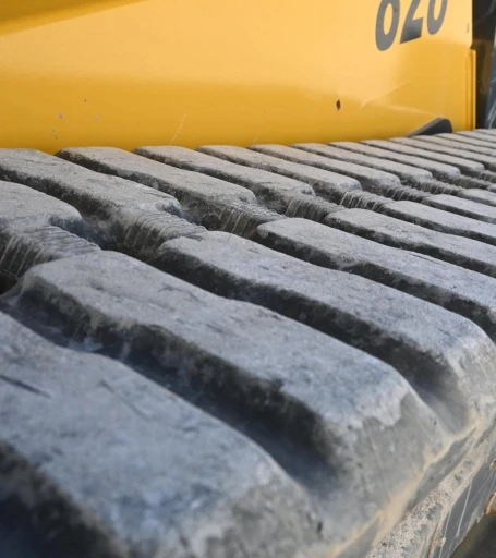 2022 John Deere 331G compact track loader