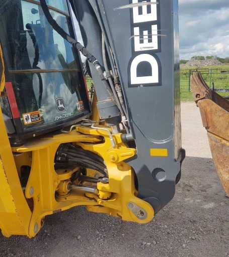 2018 John Deere 410L backhoe