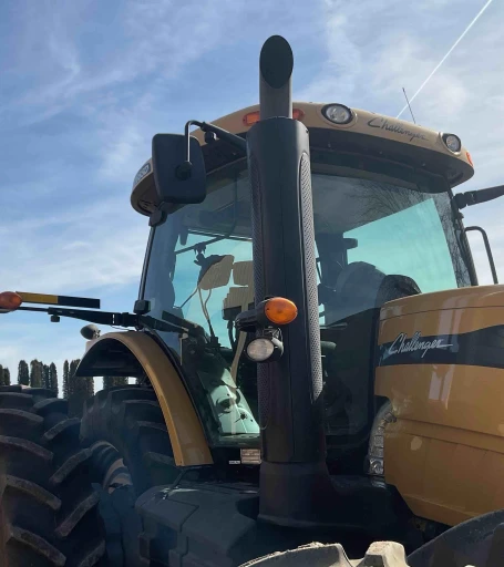 2013 Challenger MT665D MFWD Tractor