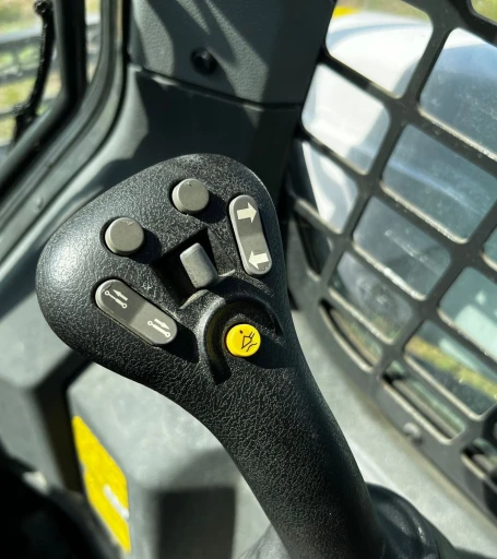 2022 Bobcat T76 tracked skid steer loader