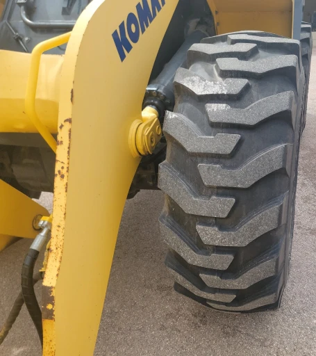 2005 Komatsu WA320 wheel loader