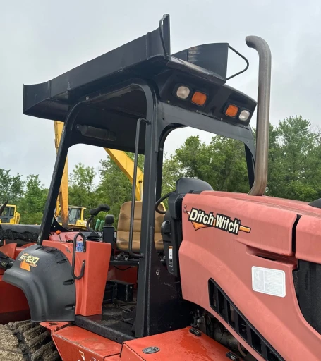 2013 Ditch Witch RT120 Quad trencher