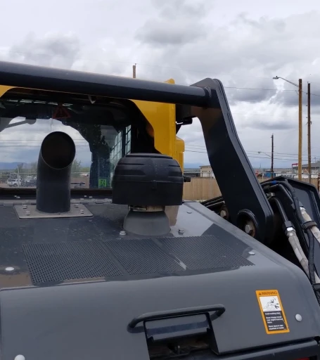 2022 John Deere 330G skid steer loader
