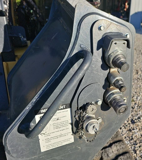 2021 John Deere 333G tracked skid steer loader