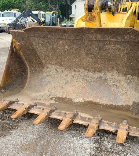 2008 Caterpillar 963D track loader
