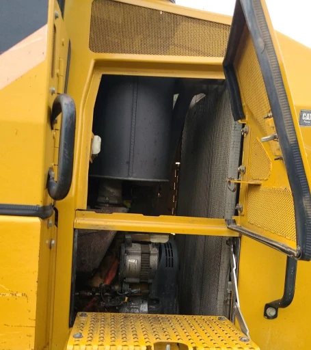 2008 Caterpillar 963D track loader