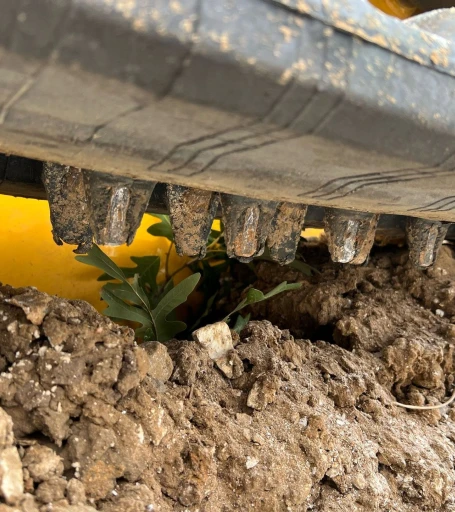 2022 John Deere 325G tracked skid steer loader