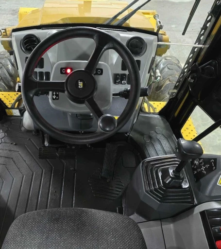 2017 Caterpillar 420F2  Backhoe