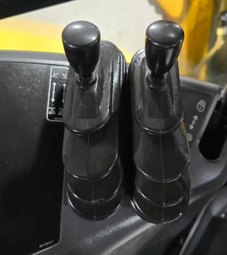 2017 Caterpillar 420F2  Backhoe