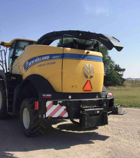 2016 New Holland FR850 Self-Propelled Forage Harvester