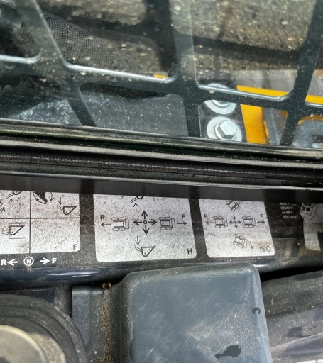 2022 John Deere 325G tracked skid steer
