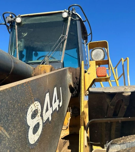 2006 John Deere 844J wheel loader