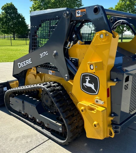 2023 John Deere 317G tracked skid steer loader