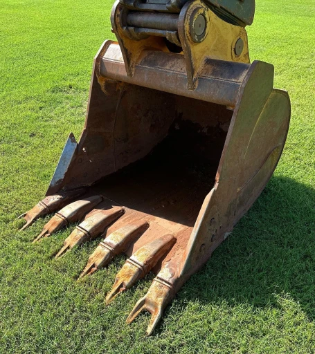 2014 John Deere 250G LC excavator