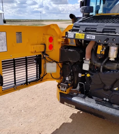 2021 JCB 215T Super tracked skid steer loader