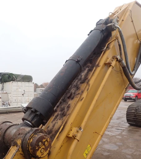 2011 Caterpillar 345D L excavator
