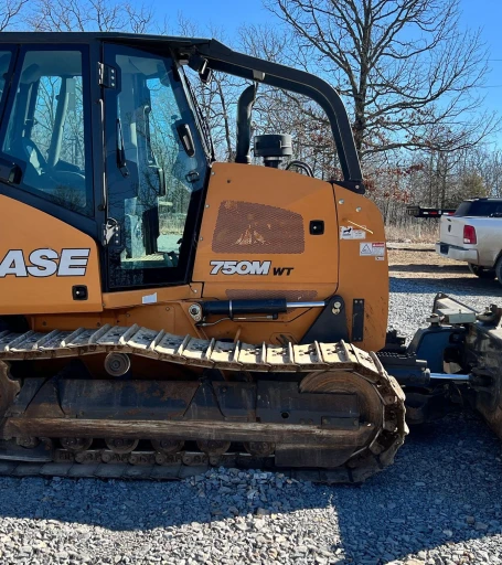 2018 Case 750M dozer