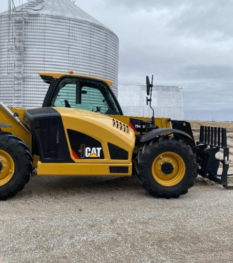 2019 Caterpillar TH408D 4x4x4 Ag Handler