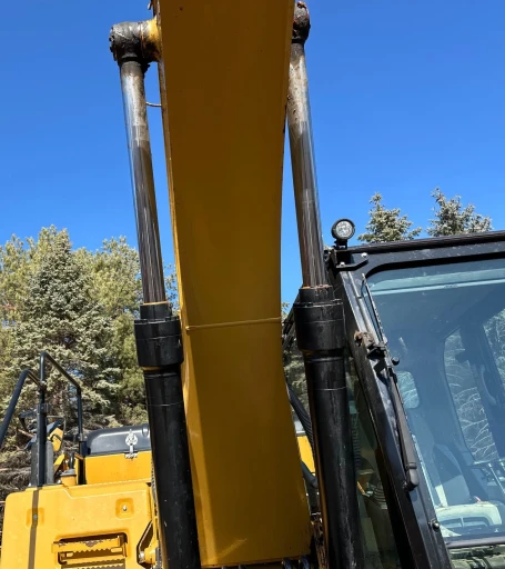 2015 Caterpillar 323FL excavator