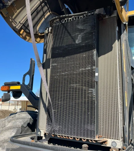 2013 Rogator RG1100 applicator