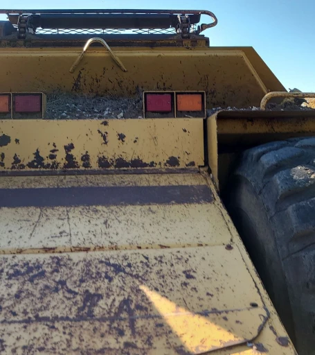 2006 Caterpillar 615C Series II elevating scraper