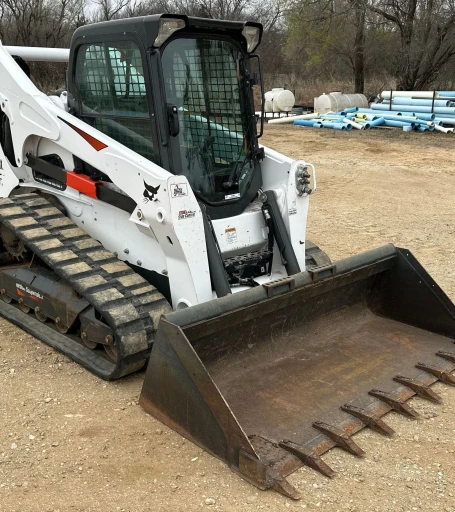 2020 Bobcat T870 tracked skid steer loader