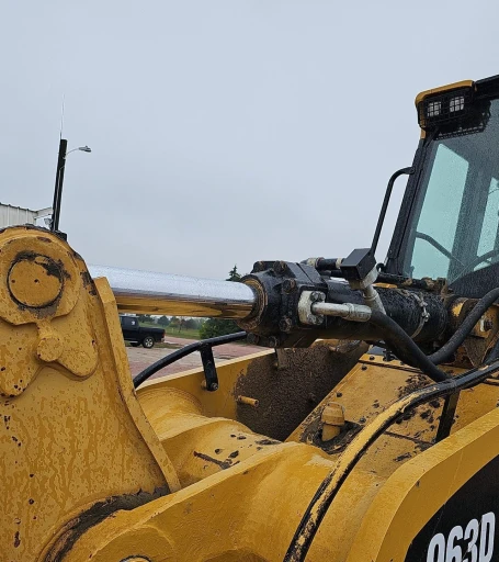 2015 Caterpillar 963D track loader