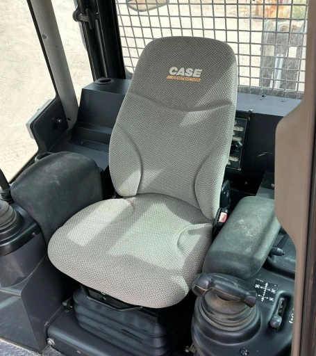 Case 2050M XLT dozer