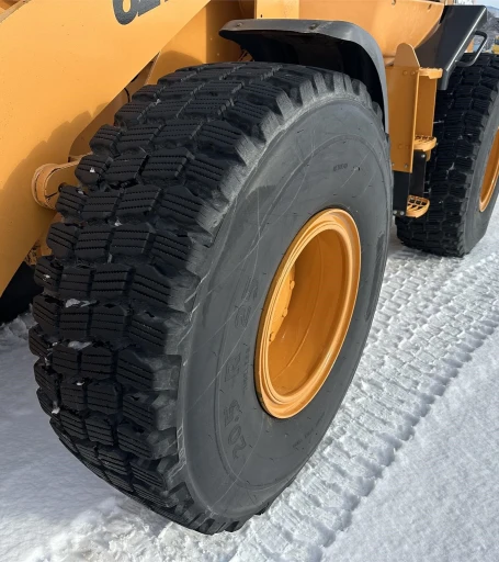 2008 CASE 621E