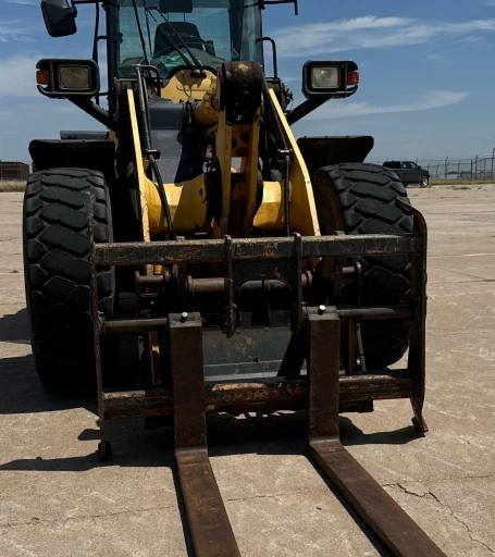 2014 Komatsu WA270-7 wheel loader