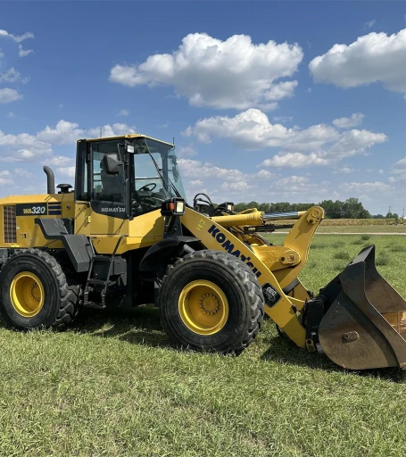 2016 KOMATSU WA320-7