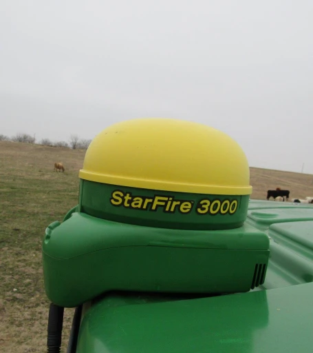 2014 John Deere R4038 self-propelled sprayer
