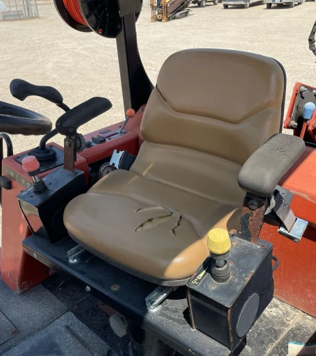 2011 Ditch Witch RT115 Quad vibratory cable plow