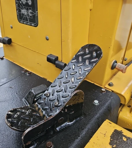 2014 Vermeer RTX1250 cable plow