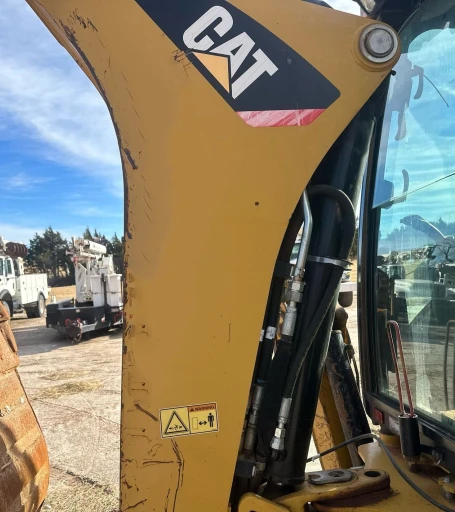 2015 Caterpillar 420F backhoe