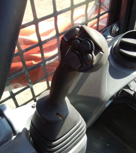 2021 Kubota SVL75-2  tracked skid steer loader