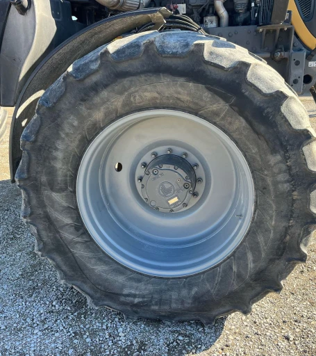 2013 Rogator RG1100 applicator