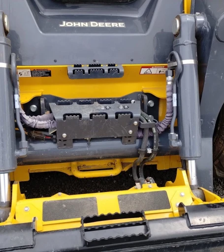 2022 John Deere 330G skid steer loader