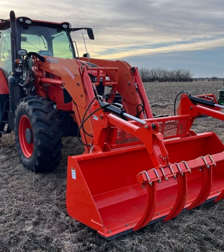 2018 Kubota M7-171 MFWD tractor