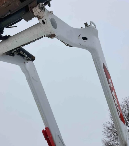 Bobcat T76 R-Series Compact Track Loader