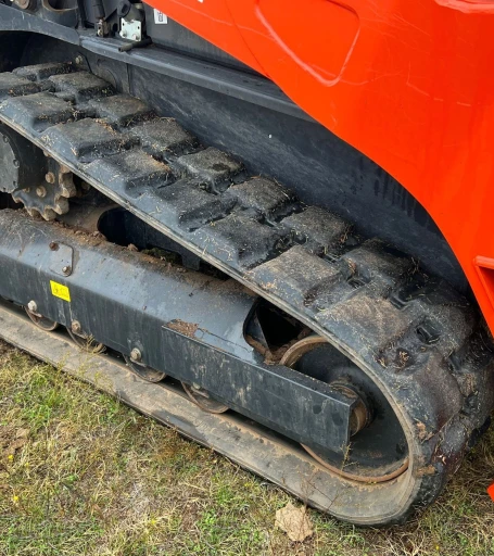 2021 Kubota SVL75-2 tracked skid steer loader