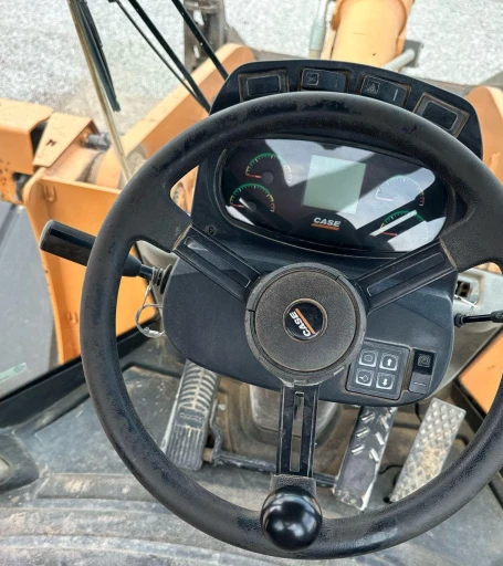 2011 Case 821F wheel loader