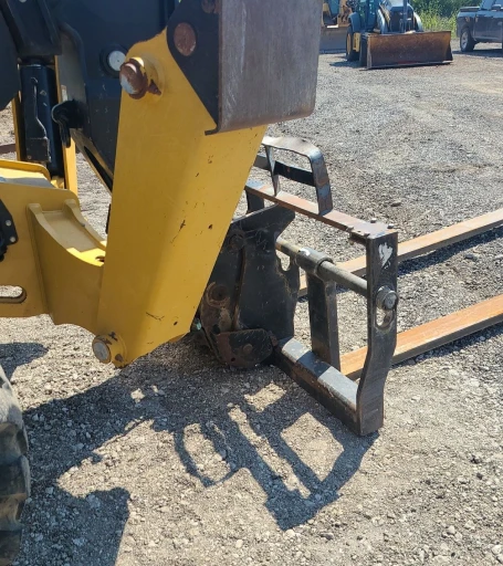 2018 Caterpillar TL1255D telehandler