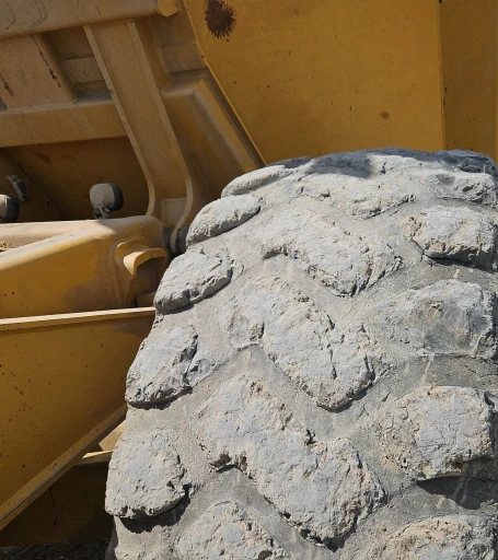 2013 Caterpillar 740B haul truck