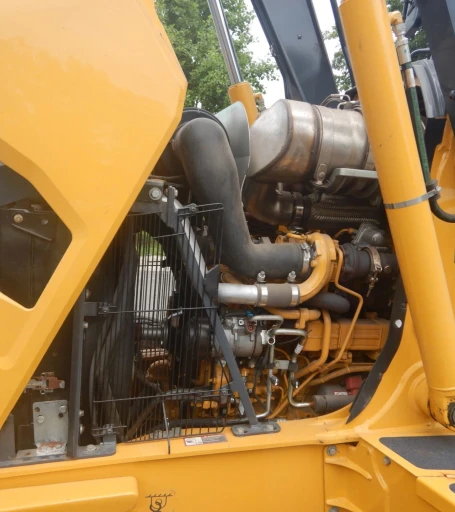 2015 John Deere 410L backhoe
