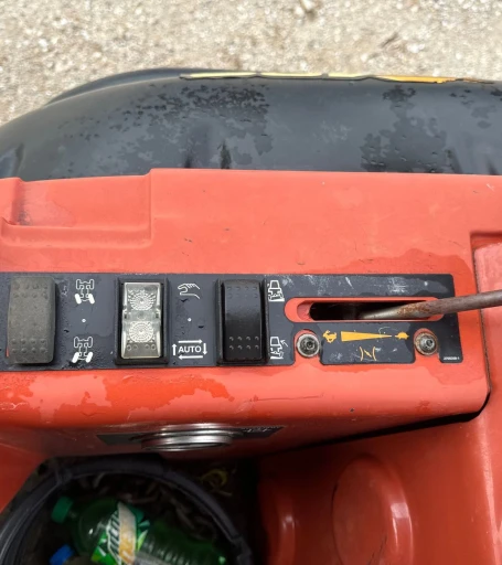 2013 Ditch Witch RT120 Quad trencher