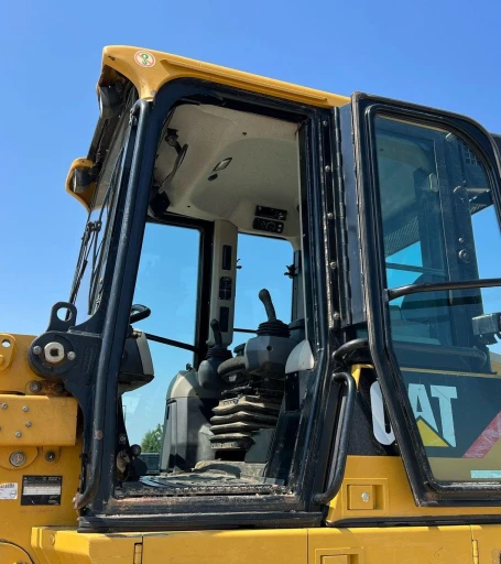 2016 Caterpillar 963K track loader
