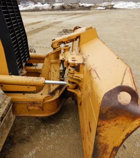2011 Caterpillar D5K LGP dozer