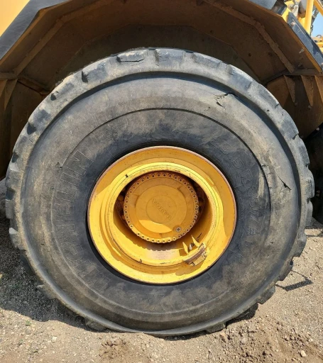 Volvo T450D 4WD scraper tractor